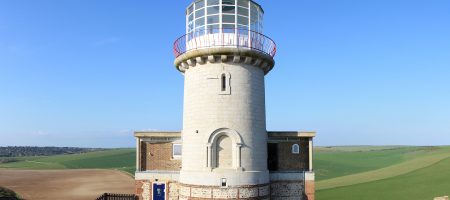 Lighthouse header custom crop